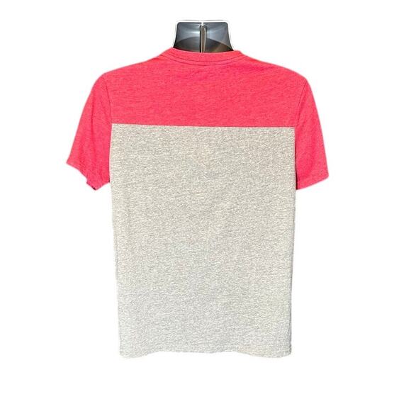 Urban Pipeline Red and Gray Color Block The Ultimate Tee Shirt Size M - Picture 2 of 5